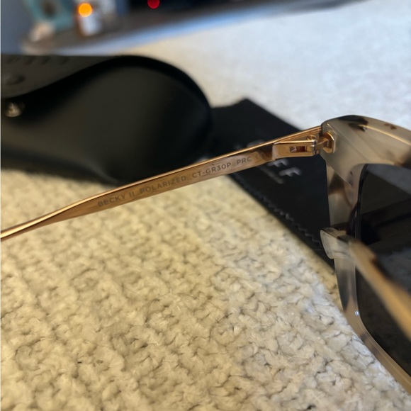 DIFF Sunglasses - Picture 8 of 10